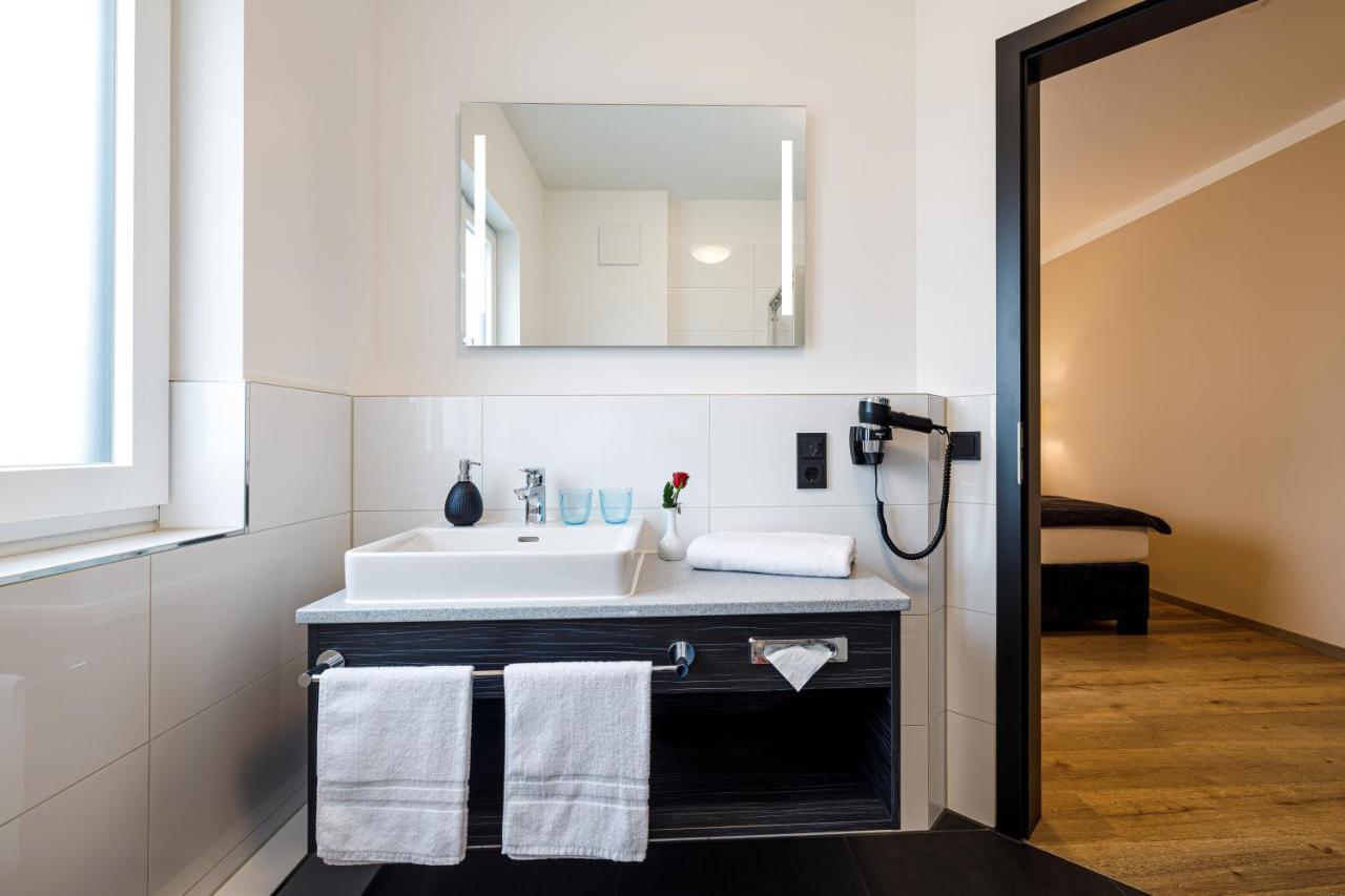 Herzl Hotel Bei Erding Forstern Экстерьер фото